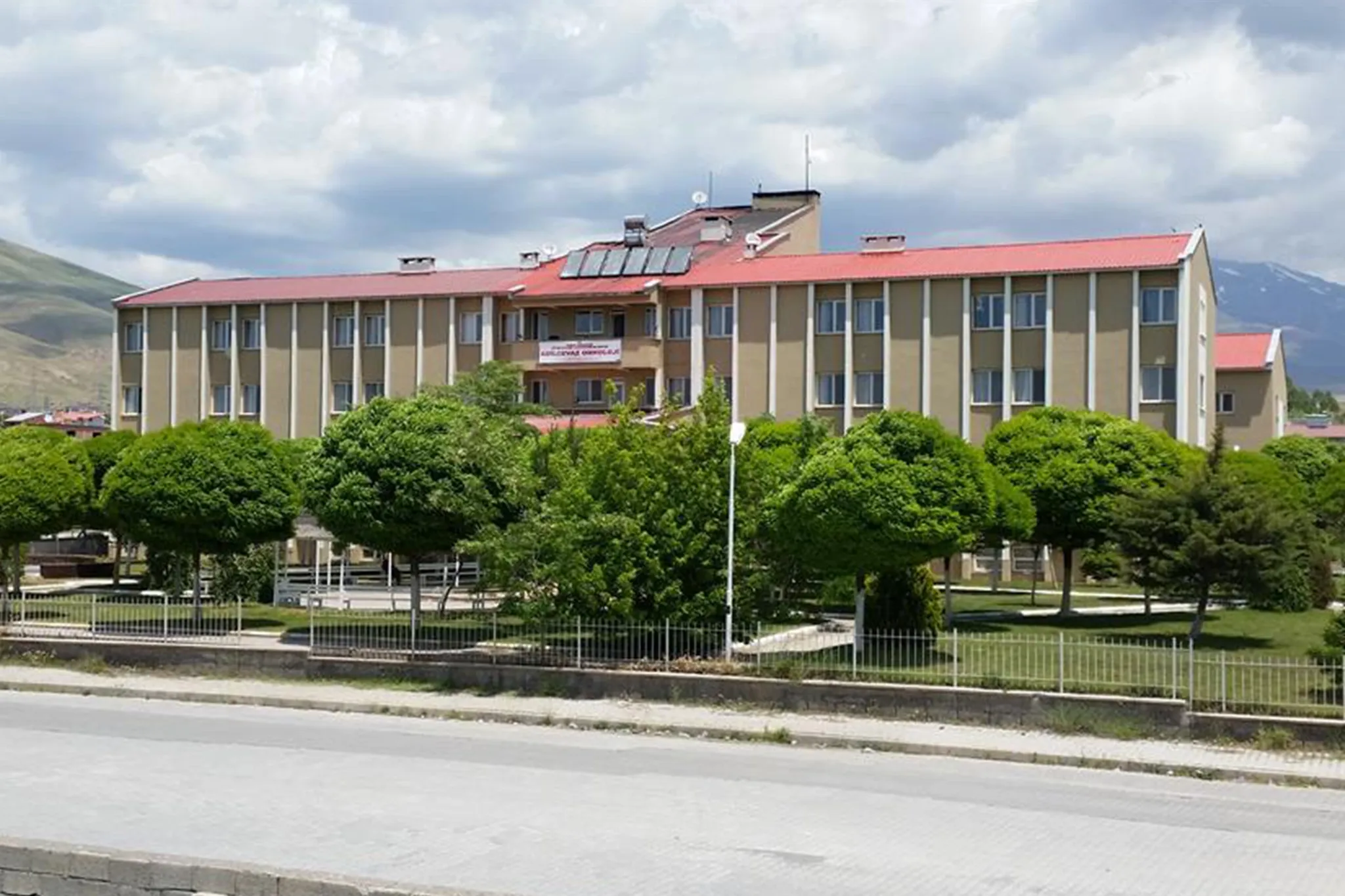 Adilcevaz Onkoloji Hastanesi